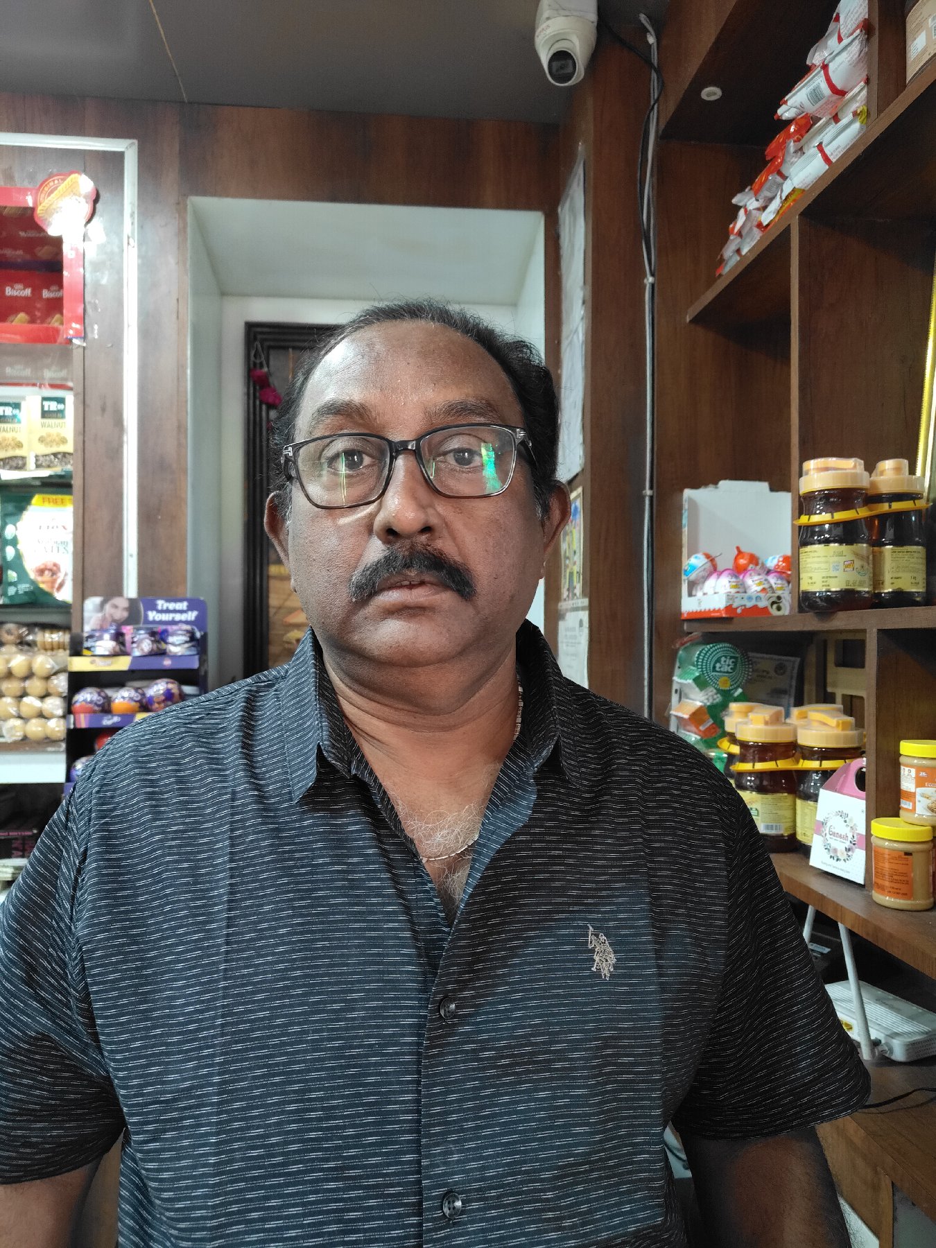 SRI GANESH SWEETS & BAKERY